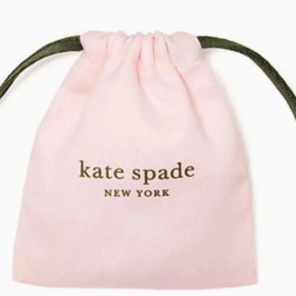 $78 Kate Spade mod scallop pave necklace
Silver tone - Picture 8 of 9